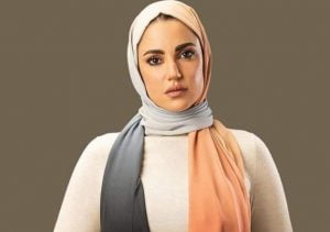 درة زروق بالحجاب